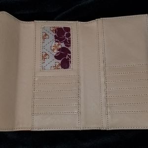Guess Wallet